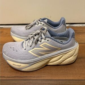 New Balance Fresh Foam X More v5 Women’s 7